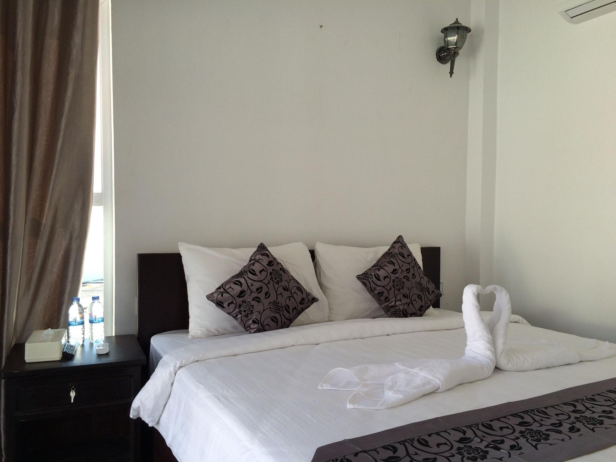 Sea Breeze Resort Sihanoukville Bagian luar foto