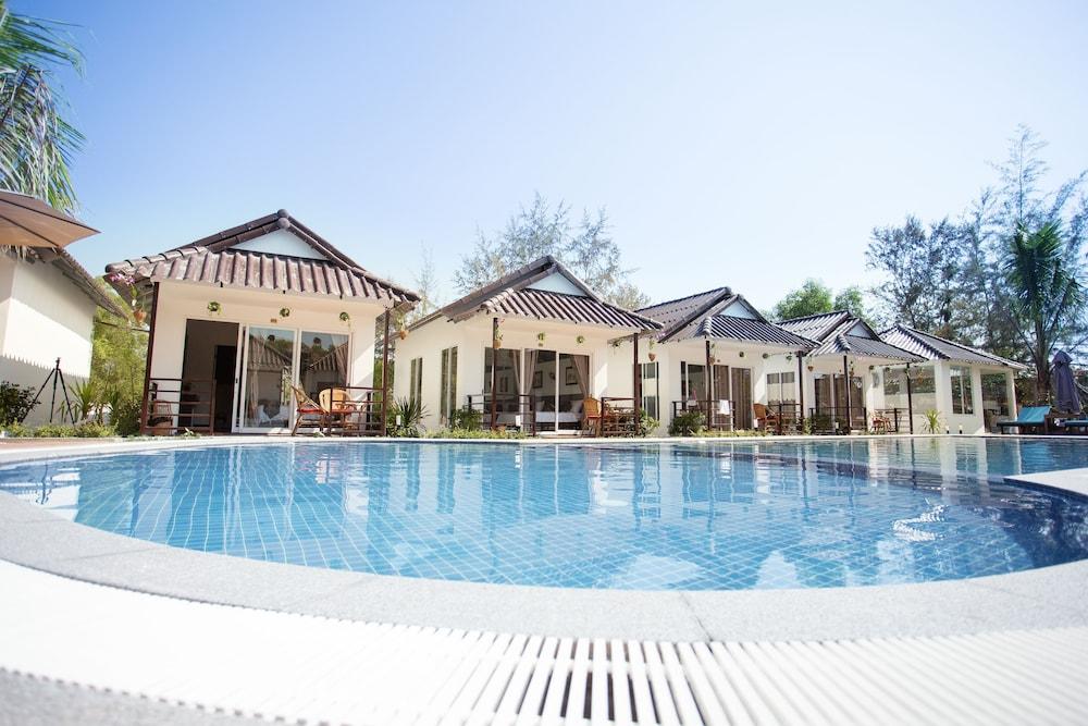 Sea Breeze Resort Sihanoukville Bagian luar foto