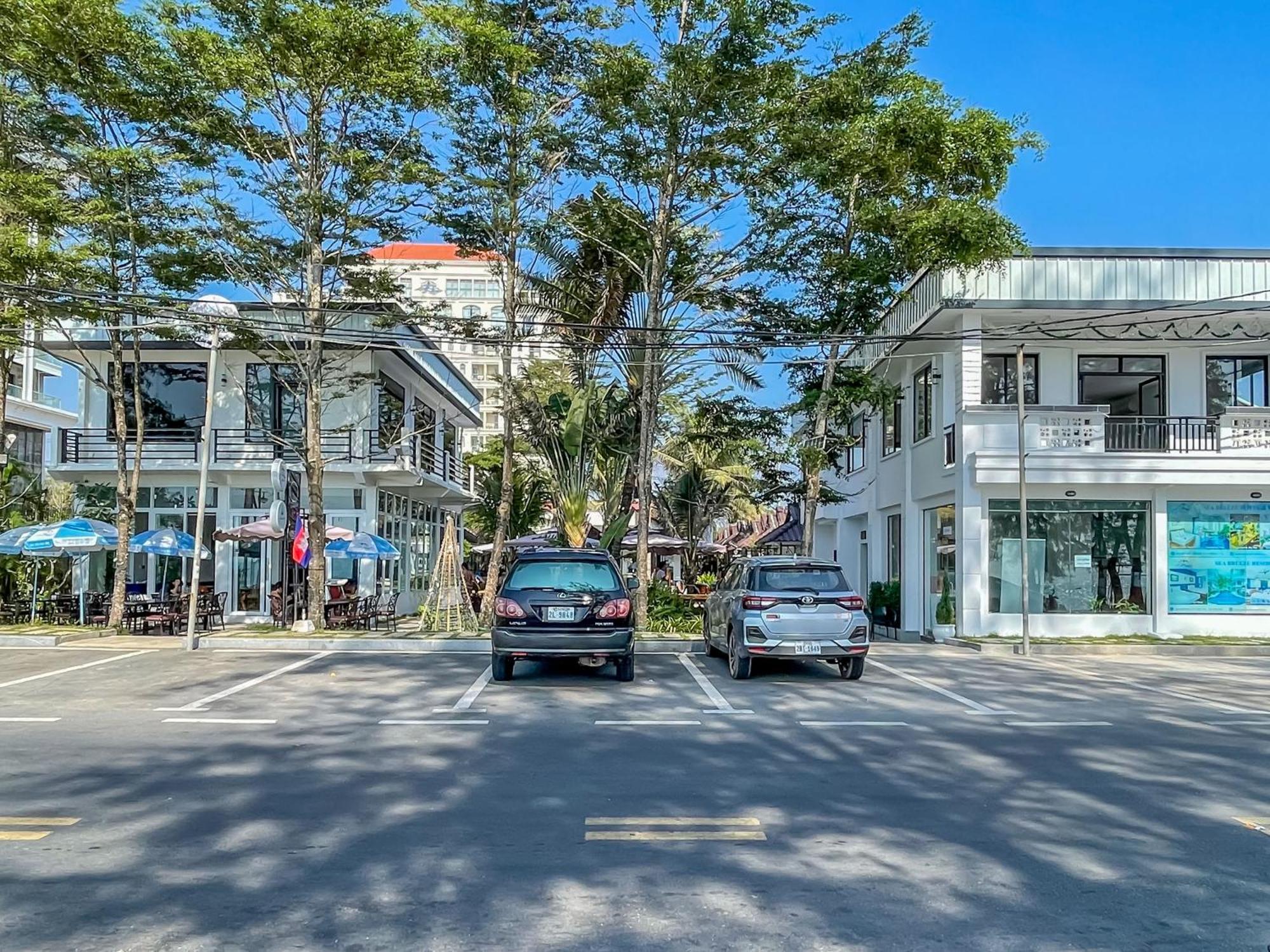 Sea Breeze Resort Sihanoukville Bagian luar foto