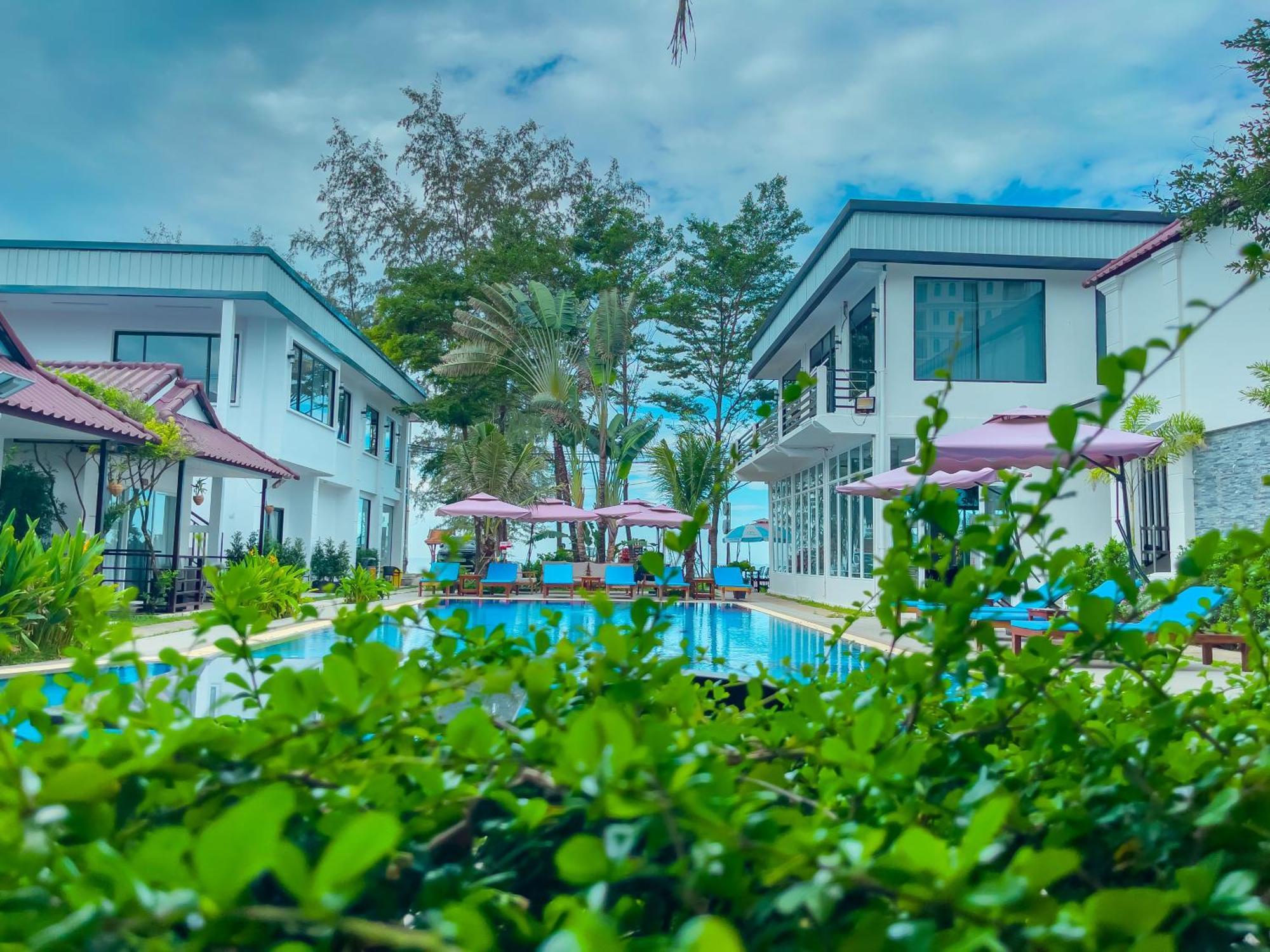 Sea Breeze Resort Sihanoukville Bagian luar foto
